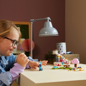 Set LEGO Animal Crossing - Petrecerea aniversara al lui Julian (77046) - Img 8