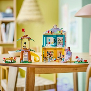 Set LEGO Friends - Gradinita din orasul Heartlake (42636) - Img 5