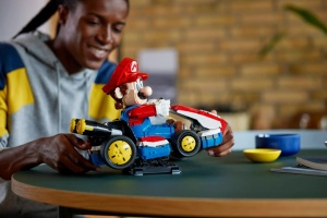 Set LEGO Mario Kart: Mario & Standard Kart (72037) - Img 6
