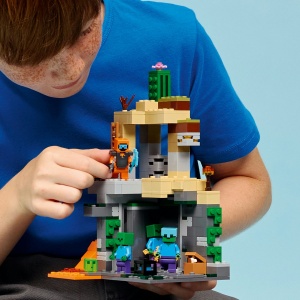 Set LEGO Minecraft - Temniţă cu zombi (21587) - Img 4