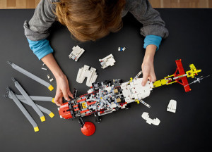 Set LEGO Technic - Elicopter Airbus H175 (42145) - Img 4