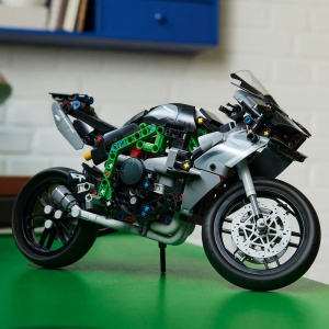 Set LEGO Technic - Motocicleta Kawasaki Ninja H2R (42170) - Img 5
