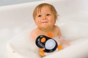 Winfun Jucarie De Baie Pinguinul Inotator - Img 2