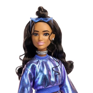Barbie Deluxe Style Papusa Barbie Rochie Albastru Metalizat - Img 2