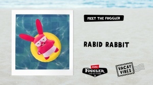 Fuggler - Jucarie de plus, 23 cm - Ciudateii in vacanta, Rabid Rabbit - red - Img 5