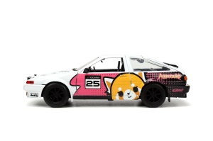 Jada Aggretsuko Set Masinuta Metalica Si Figurina Aggretsuko Si Toyota Trueno Scara 1:24 - Img 3
