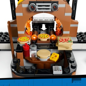 Set LEGO City - Experiența livrării de pizza cu vehicule (60496) - Img 6