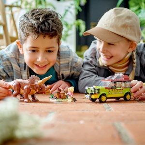 SET LEGO Jurassic World - Cercetarea dinozaurului Triceratops (76959) - Img 8