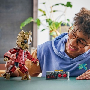 Set LEGO Marvel Super Heroes - Groot în uniformă Ravager (76341) - Img 4