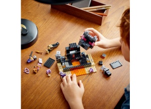 Set LEGO Minecraft - Arena din End (21242) - Img 4