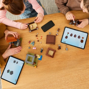 Set LEGO Minecraft - Avanpostul Jefuitorului şi Distrugător (21278) - Img 4