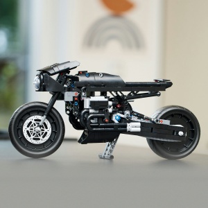 Set LEGO Technic - BATMAN – BATCYCLE™ (42155) - Img 5