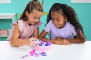 Hatchimals Alive Neon Rainbow Set Petrecere La Piscina - Img 2