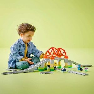 Set Jucarii LEGO DUPLO® - Set de extindere Pod cu sine de cale ferata (10426) - Img 6