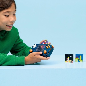 Set LEGO Creator - Consolă de jocuri video retro (31380) - Img 4