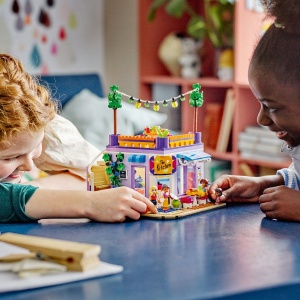 Set LEGO Friends - Bucataria comunitatii din orasul Heartlake (41747) - Img 8