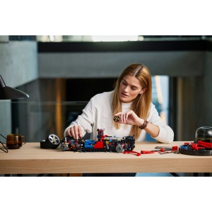 Set LEGO Technic - Ferrari Daytona SP3 (42143) - Img 5