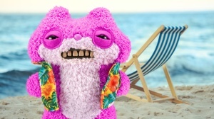 Fuggler - Jucarie de plus, 23 cm - Ciudateii in vacanta, Sketchy Squirrel - pink - Img 3