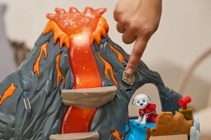 Patrula Catelusilor Filmul Cu Dinozauri Set Super Explozie De Lava - Img 5