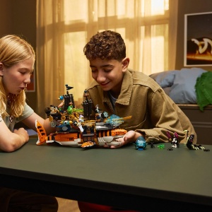 Set LEGO DREAMZzz - Tancul tigru-rechin (71515) - Img 4