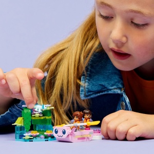 Set LEGO Friends - Barcă-axolotl pentru aventuri (42681) - Img 4