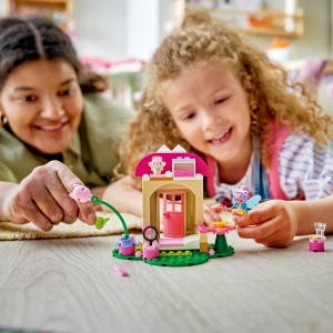 Set LEGO Gabby s DollhouseCăsuța din grădină a Miau-Zânei (11212) - Img 7