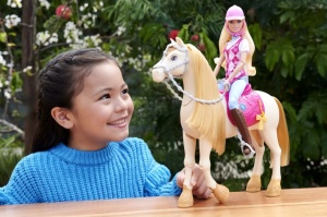 Barbie Mysteries Barbie Si Cursa De Cai - Img 4
