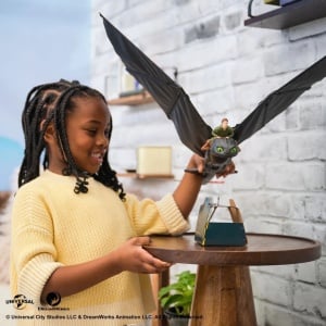 Cum Sa Iti Dresezi Dragonul Figurina Dragon Toothless Zburator Cu Telecomanda - Img 2