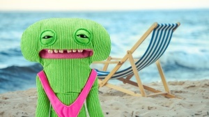 Fuggler - Jucarie de plus, 23 cm - Ciudateii in vacanta, Smiley O Riley - green - Img 2