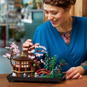 Set LEGO Creator Expert - Gradina serena (10315) - Img 5