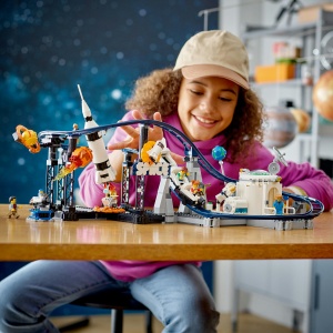 Set LEGO Creator - Roller-coaster spatial (31142) - Img 8