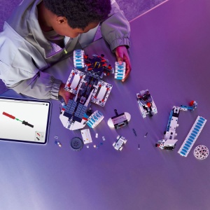 Set LEGO Technic - Vehicul spatial Rover Lunar Outpost (42211) - Img 4