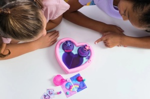 Hatchimals Alive Neon Rainbow Set Petrecere La Piscina - Img 3