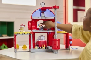 Patrula Catelusilor Statie De Pompieri Interactiva Cu Accesorii Si Figurina Marshall - Img 5