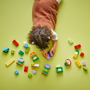 Set Jucarii LEGO DUPLO® - Gradina si flori creative (10444) - Img 7