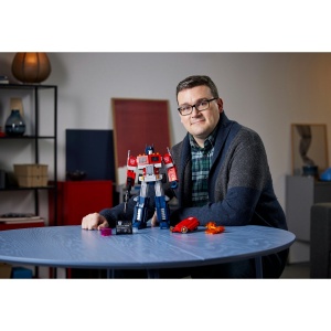 Set LEGO Creator Expert - Transformers: Optimus Prime (10302) - Img 5