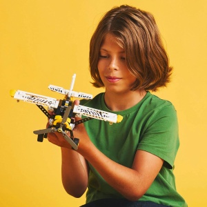 Set LEGO Technic - Avion pentru zone greu accesibile (42198) - Img 6