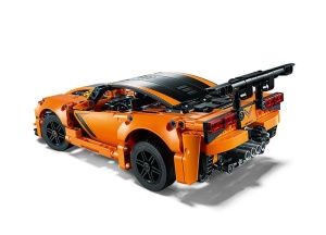Set LEGO Technic - Chevrolet Corvette ZR1 (42093) - Img 4
