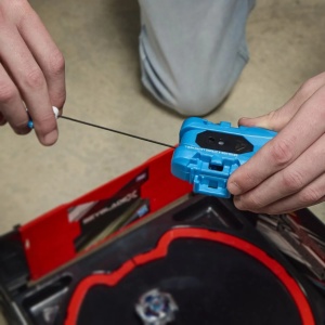 Beyblade X Let It Rip Set Lansator Si Roata Cobalt Dragoon 2-60C - Img 4