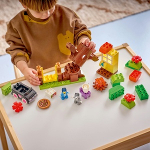 Set Jucarii LEGO DUPLO® - Muffin și Blue, fetele care aduc pizza (10469) - Img 5