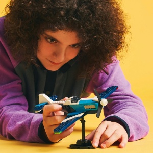 Set LEGO Creator - Avion de curse (31160) - Img 2
