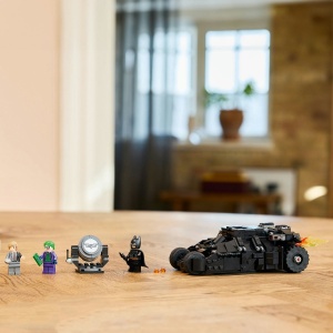 Set LEGO DC Super Heroes - Batman™ Tumbler vs. Two-Face™ si Joker™ (76303) - Img 7