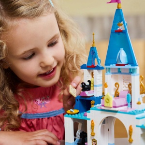 Set LEGO Disney - Castelul si caleasca Cenusaresei (43275) - Img 5