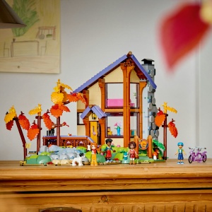 Set LEGO Friends - Cabană primitoare în pădure toamna (42705) - Img 8