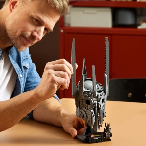 Set LEGO Icons (Creator Expert) - Stăpânul inelelor: Casca lui Sauron (11373) - Img 4