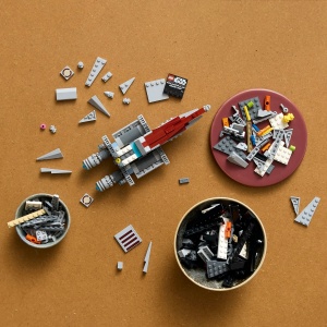 Set LEGO Star Wars - ACCLAMATOR-CLASS ASSAULT SHIP™ (75404) - Img 4