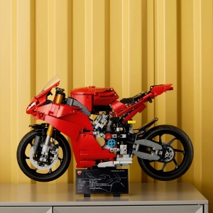 Set LEGO Technic - Motocicleta Ducati Panigale V4 S (42202) - Img 7