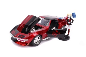 Masinuta Din Metal Harley Quinn 1969 Chevy Corvette Scara 1:24 - Img 9