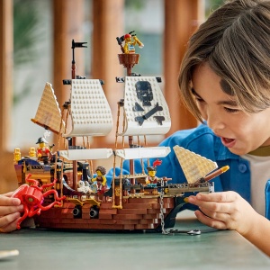 Set LEGO Creator - Corabie de pirați emblematică (31387) - Img 4