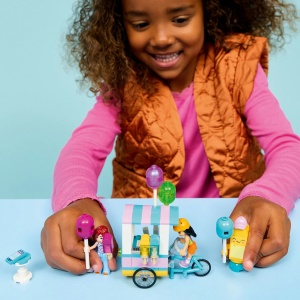 Set LEGO Friends - Stand cu înghețată și baloane (42692) - Img 4
